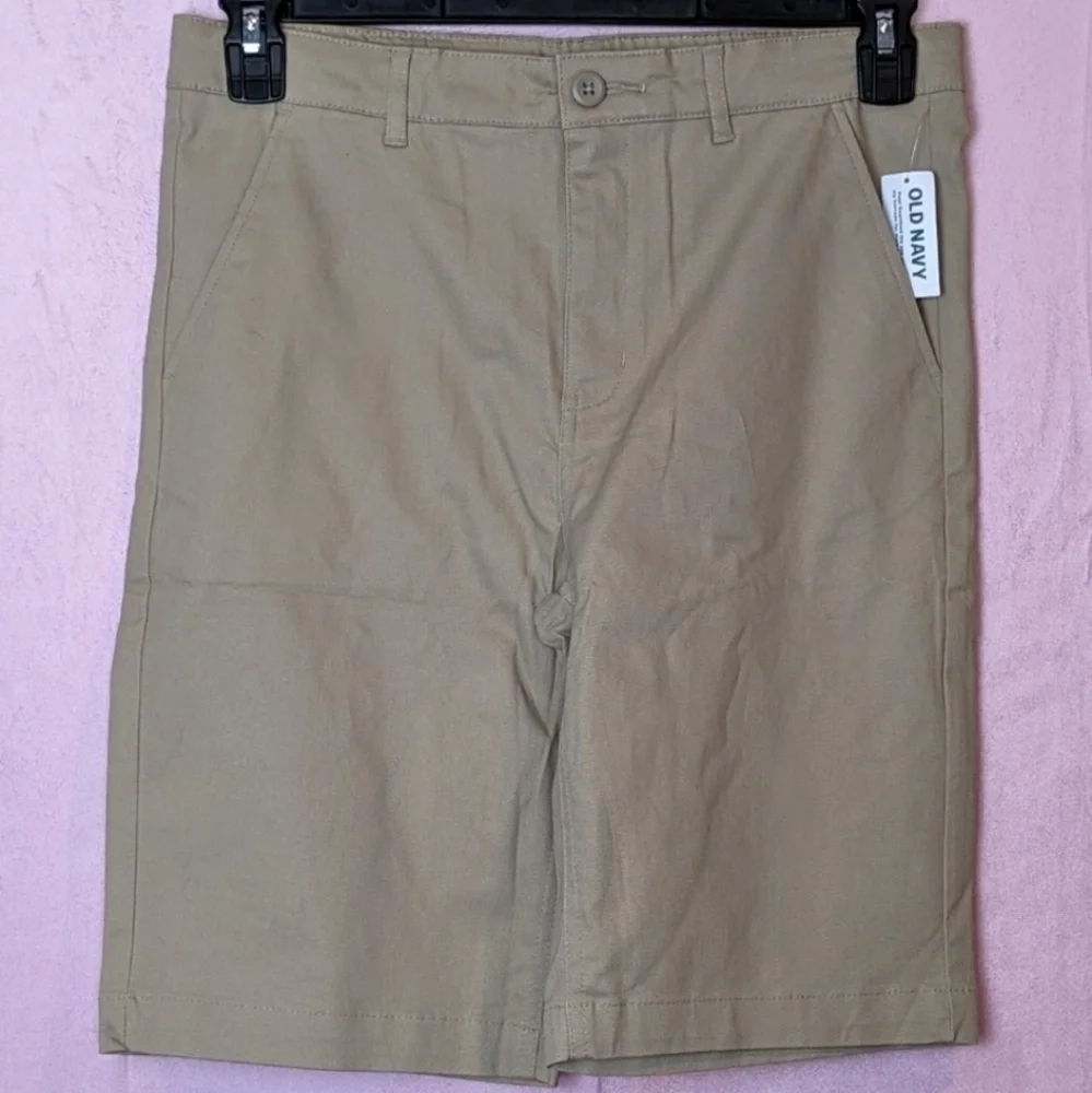 Old Navy Built in Flex Twill Straight Uniform Knee Length Neutral Tan Shorts